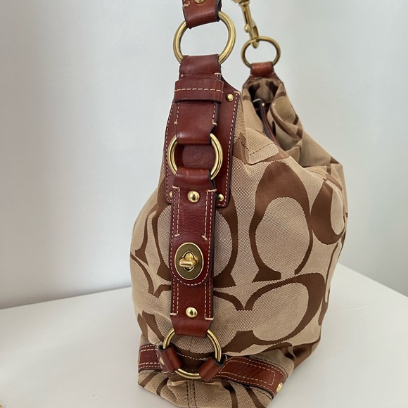 Coach Bag - Picture 6 of 13